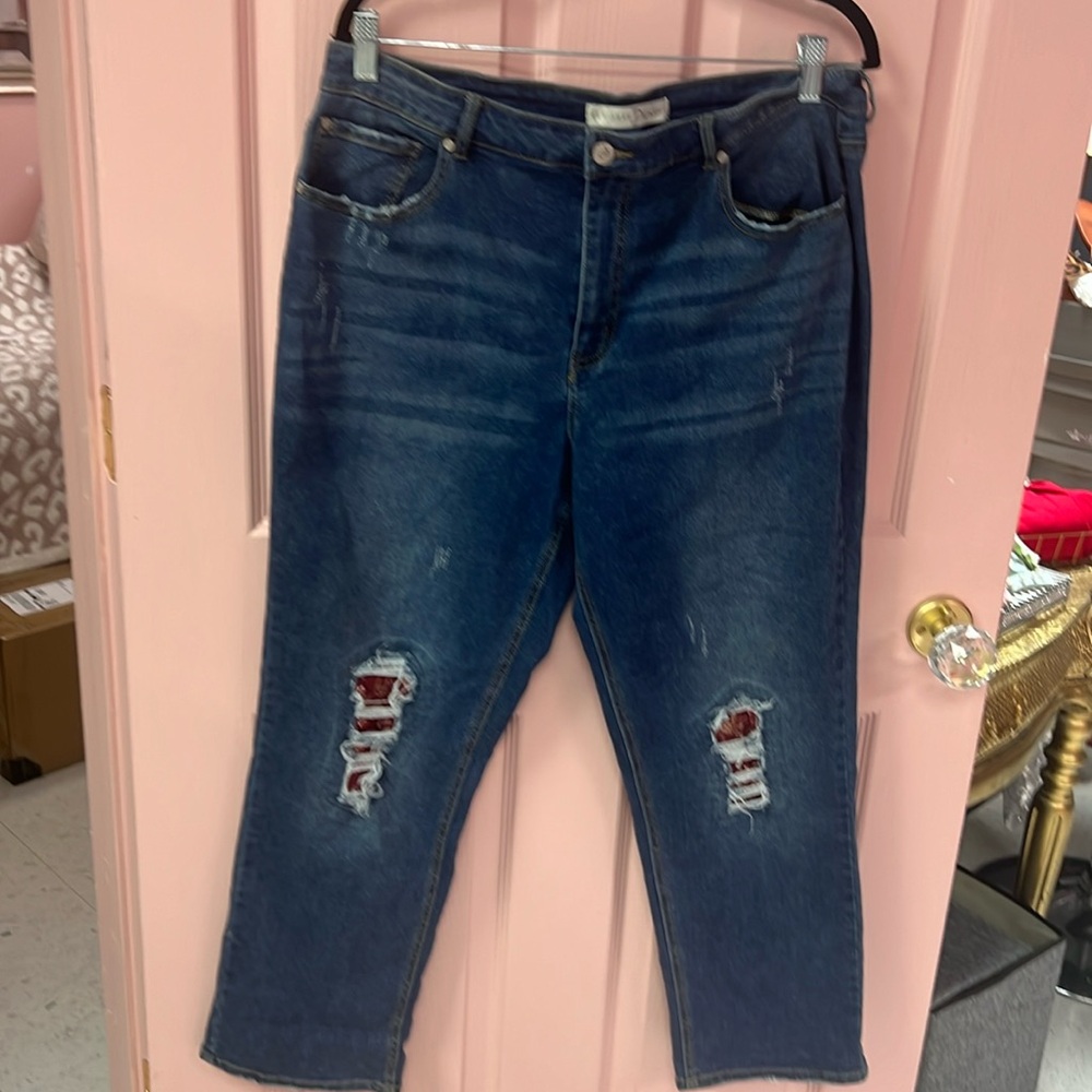 Women’s size 14 Cato jeans nwot